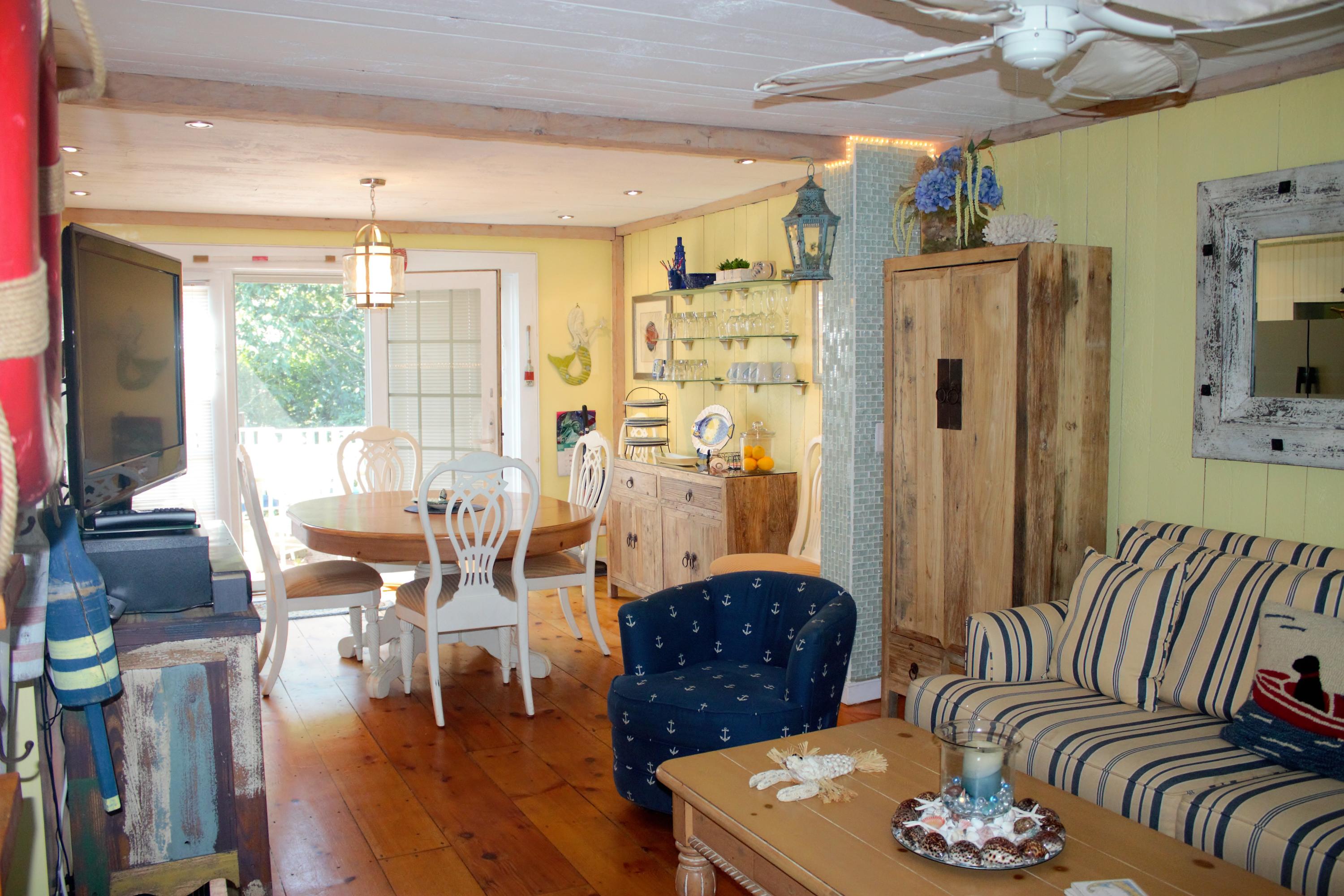 27 Hydrangea Lane, Unit 680 Mashpee, MA 02649 - Photo 5 of 15 IMG_8865