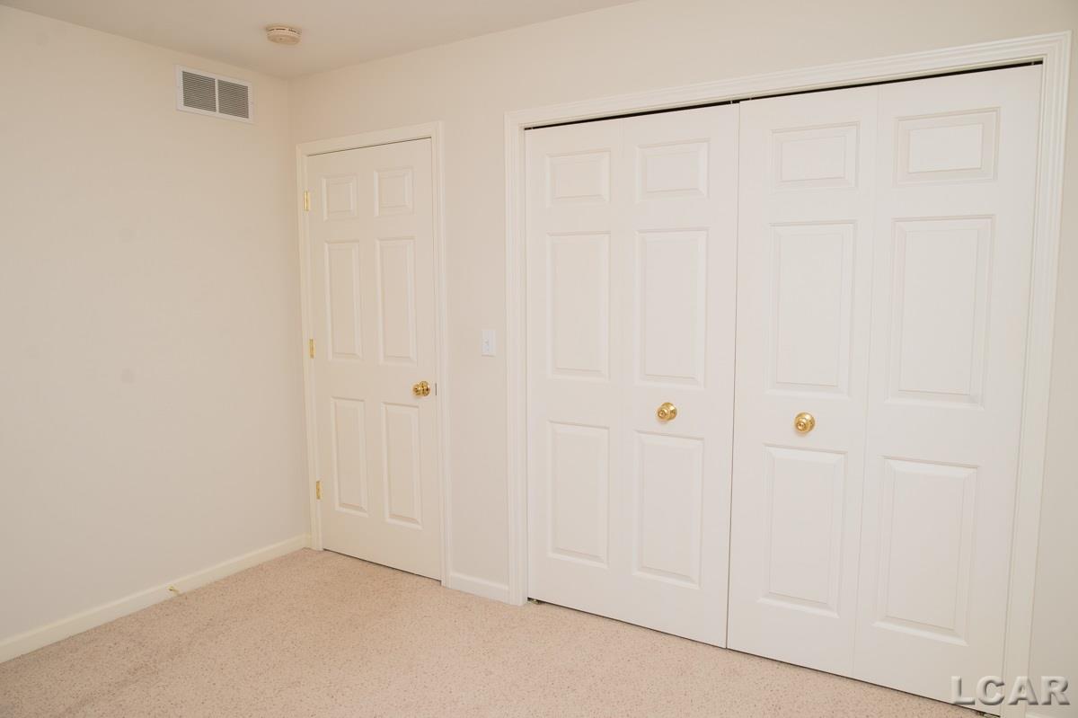 1690 Rivers Edge Court Adrian, MI 49221 - Photo 24 of 36 31308943-23.JPG