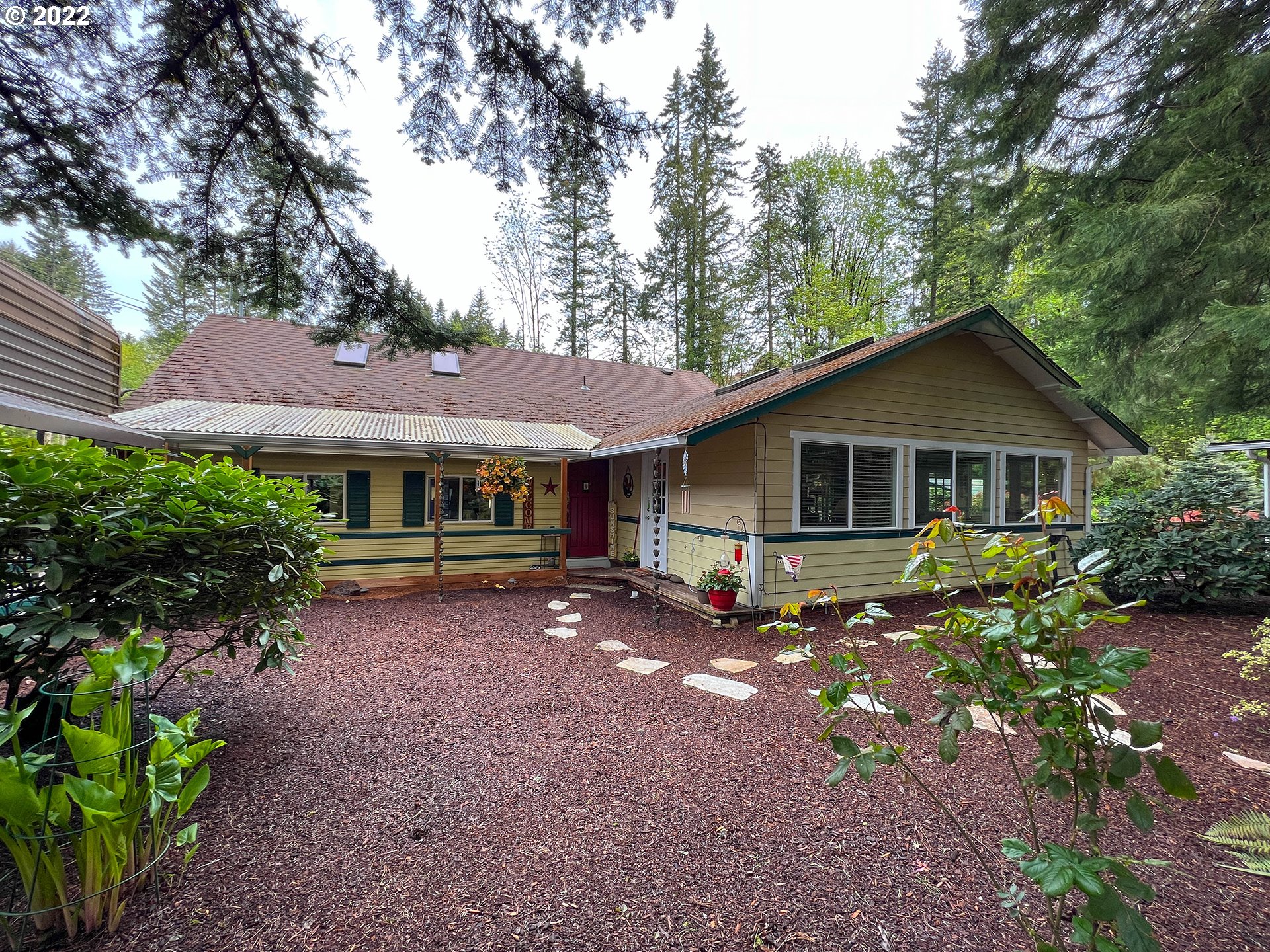 38677 East Cedar Flat Road Springfield, OR 97478 - Photo 1 of 31 Gallery Image 1