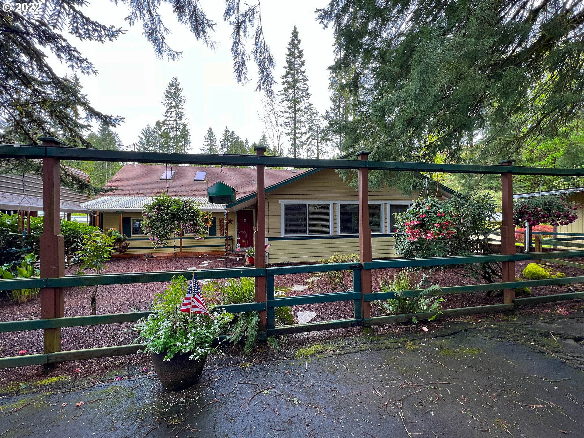 38677 East Cedar Flat Road Springfield, OR 97478 - Photo 20 of 31 Gallery Image 20