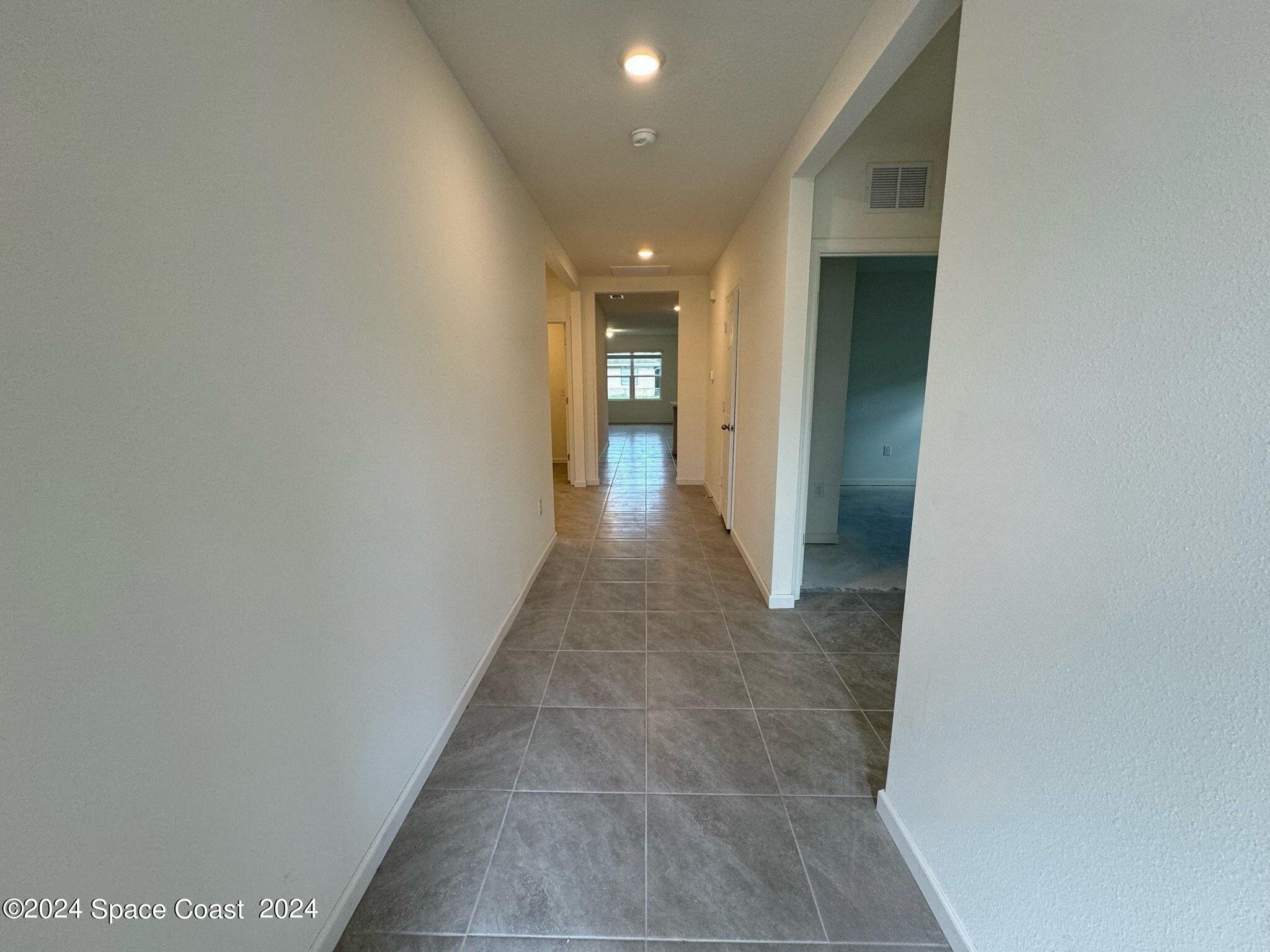 435 Oakleaf Street Southwest Palm Bay, FL 32908 - Photo 5 of 44 3. 435 Oakleaf - Entry-Foyer