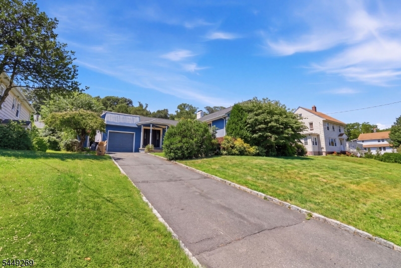 200 McCosh Road Montclair, NJ 07043 - Photo 2 of 25