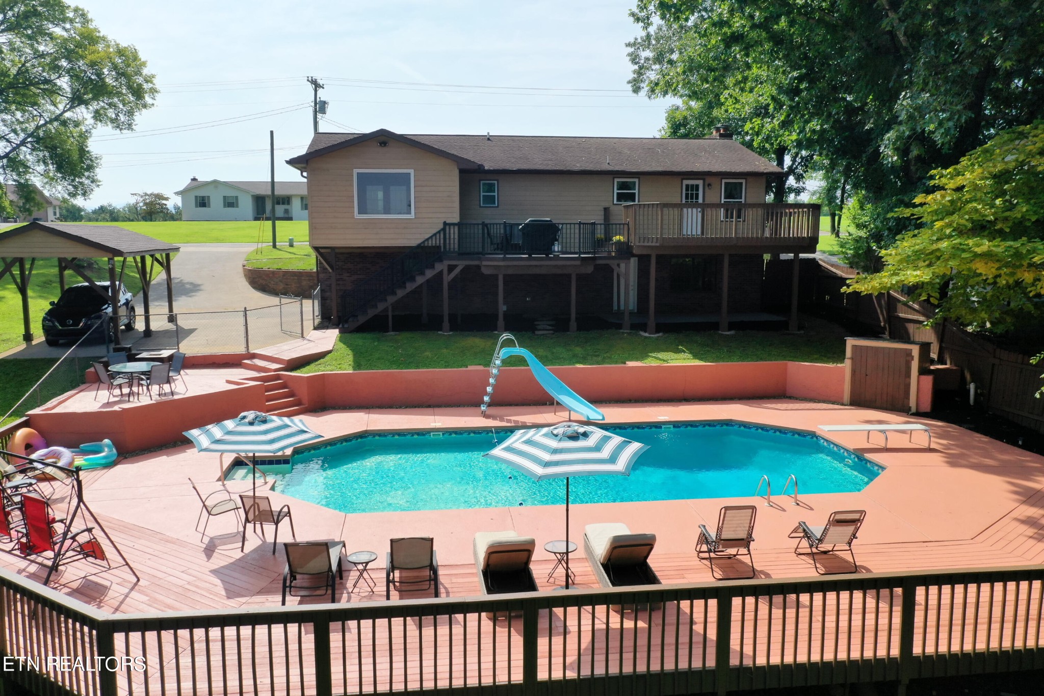 2713 Clover Hill Ridge Road Maryville, TN 37801 - Photo 1 of 51 Gallery Image 1