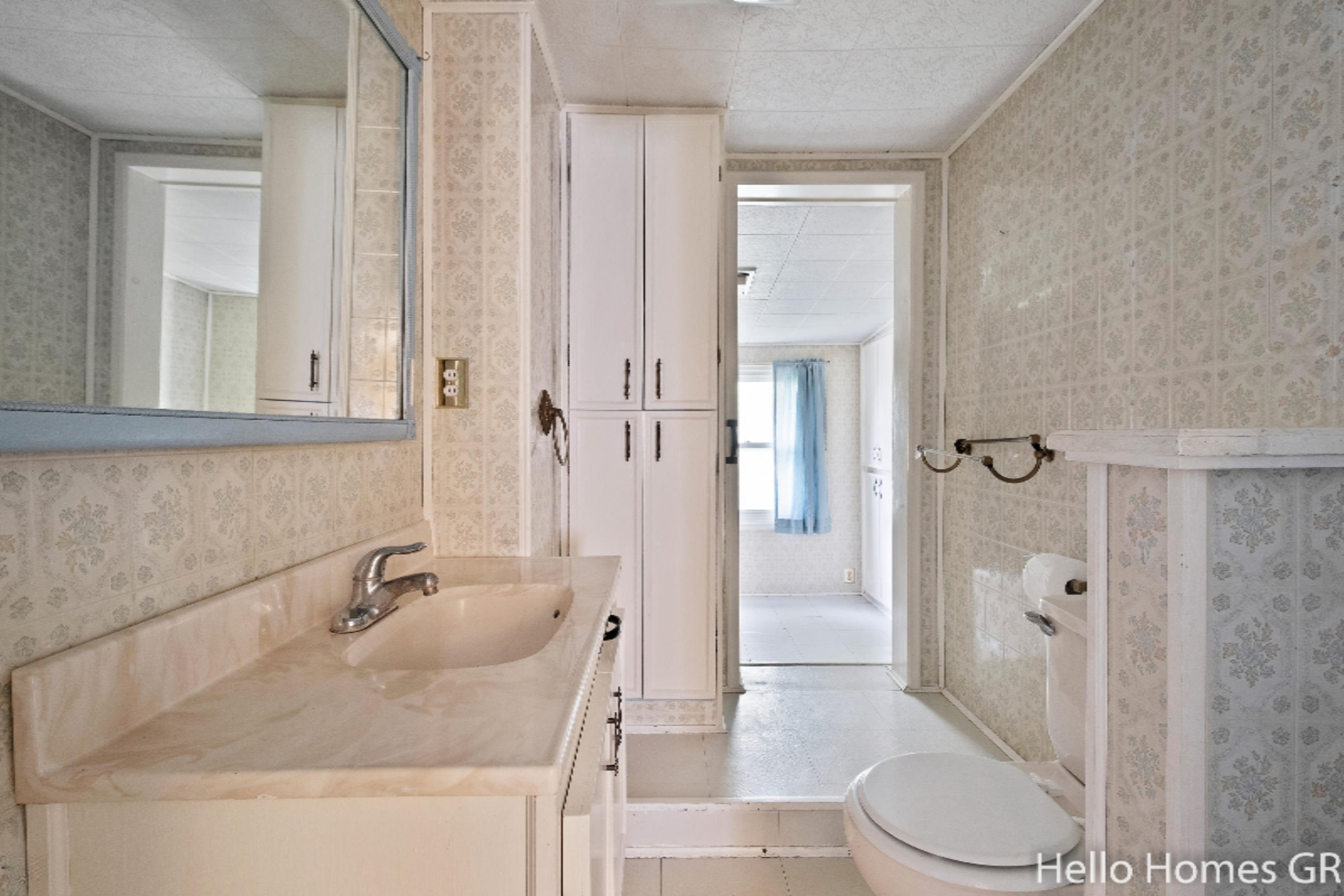 10249 Centerline Road Lowell, MI 49331 - Photo 15 of 25 Bathroom