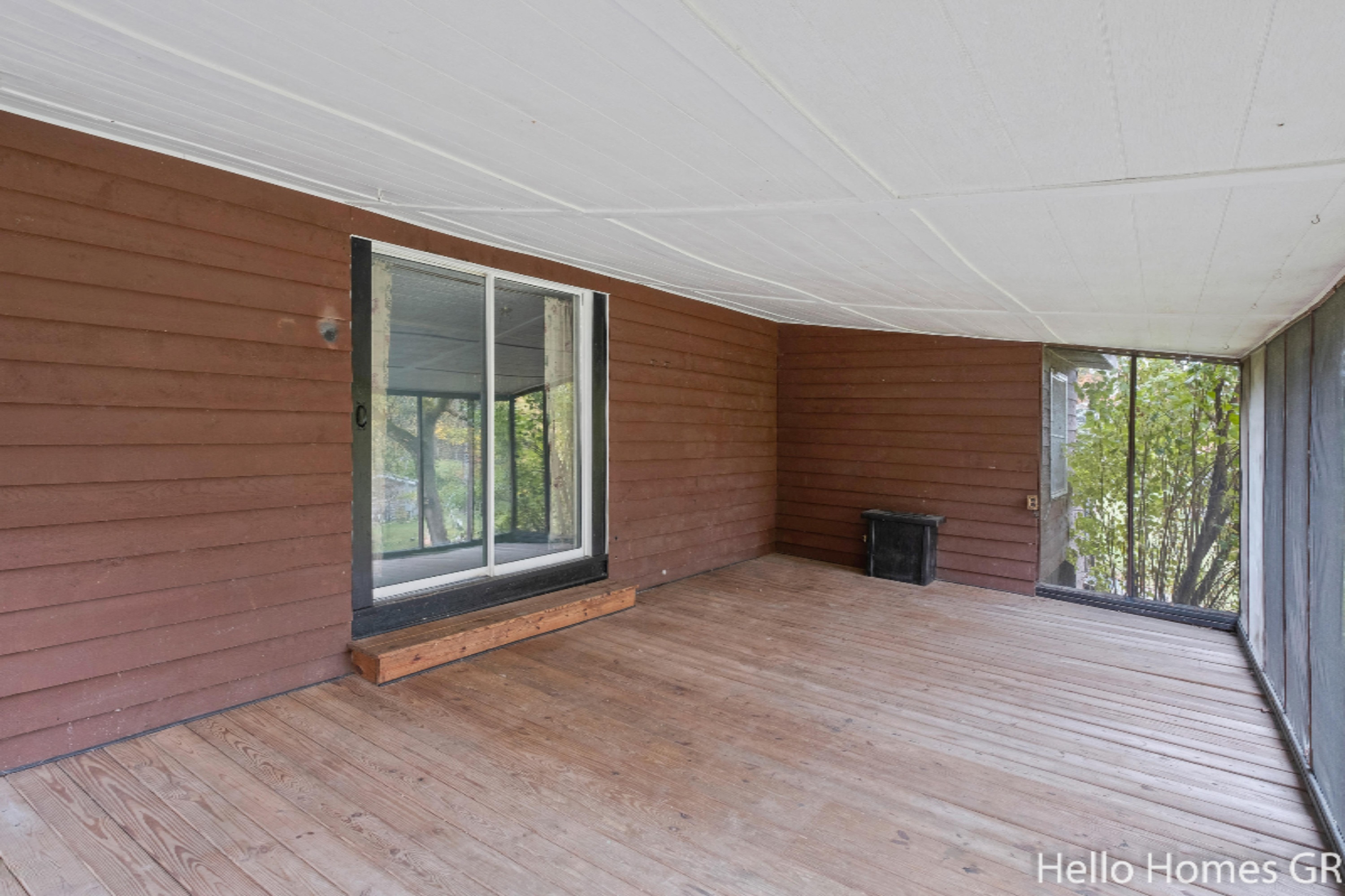 10249 Centerline Road Lowell, MI 49331 - Photo 22 of 25 Porch
