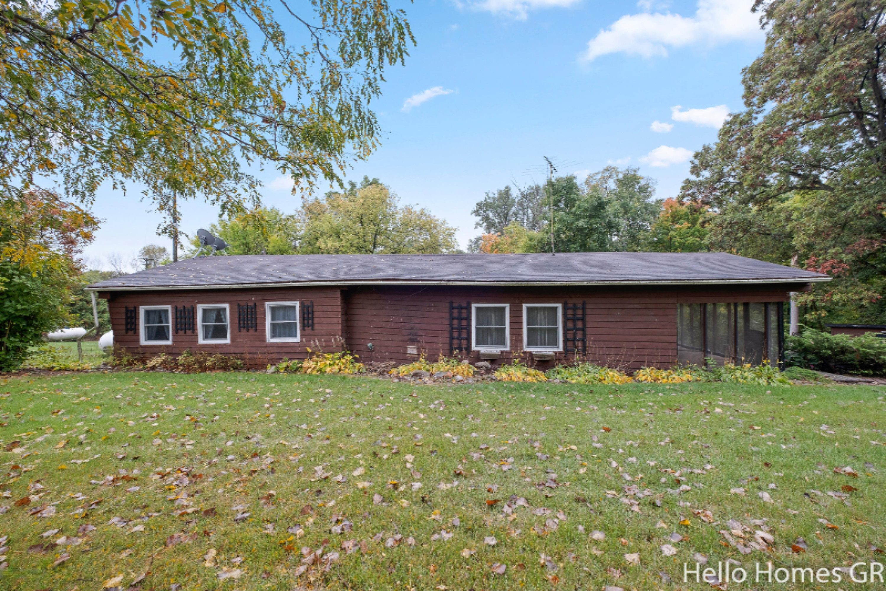 10249 Centerline Road Lowell, MI 49331 - Photo 3 of 25 Exterior