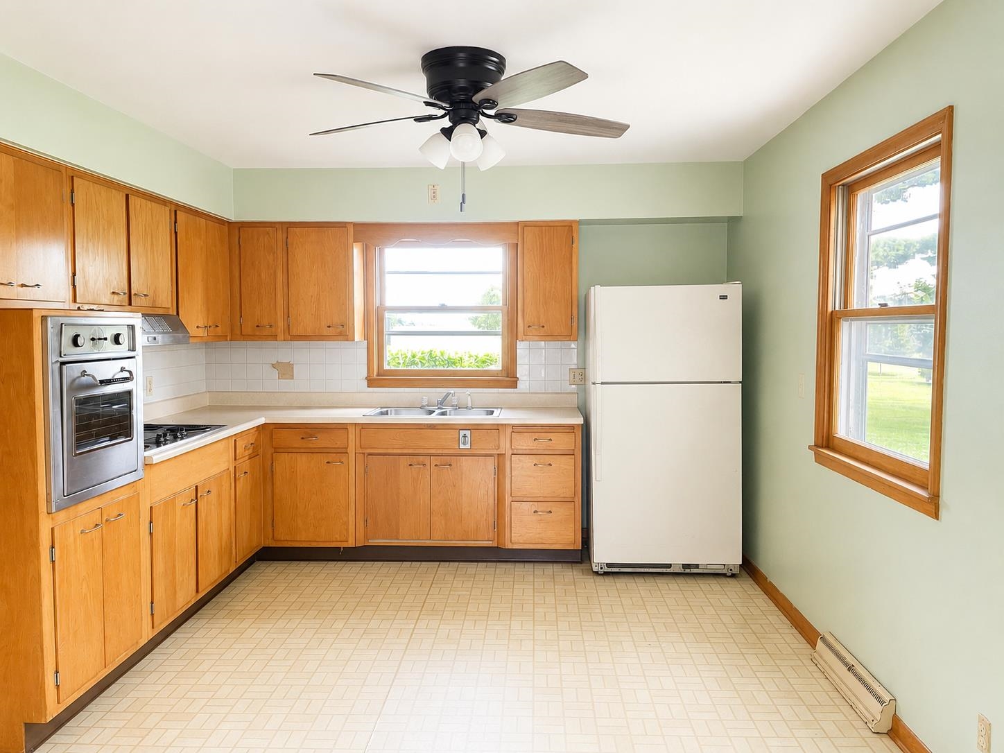 308 West Logan Street Forreston, IL 61030 - Photo 9 of 15
