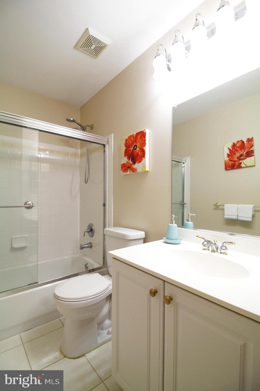 334 Watkins Road Pennington, NJ 08534 - Photo 23 of 39