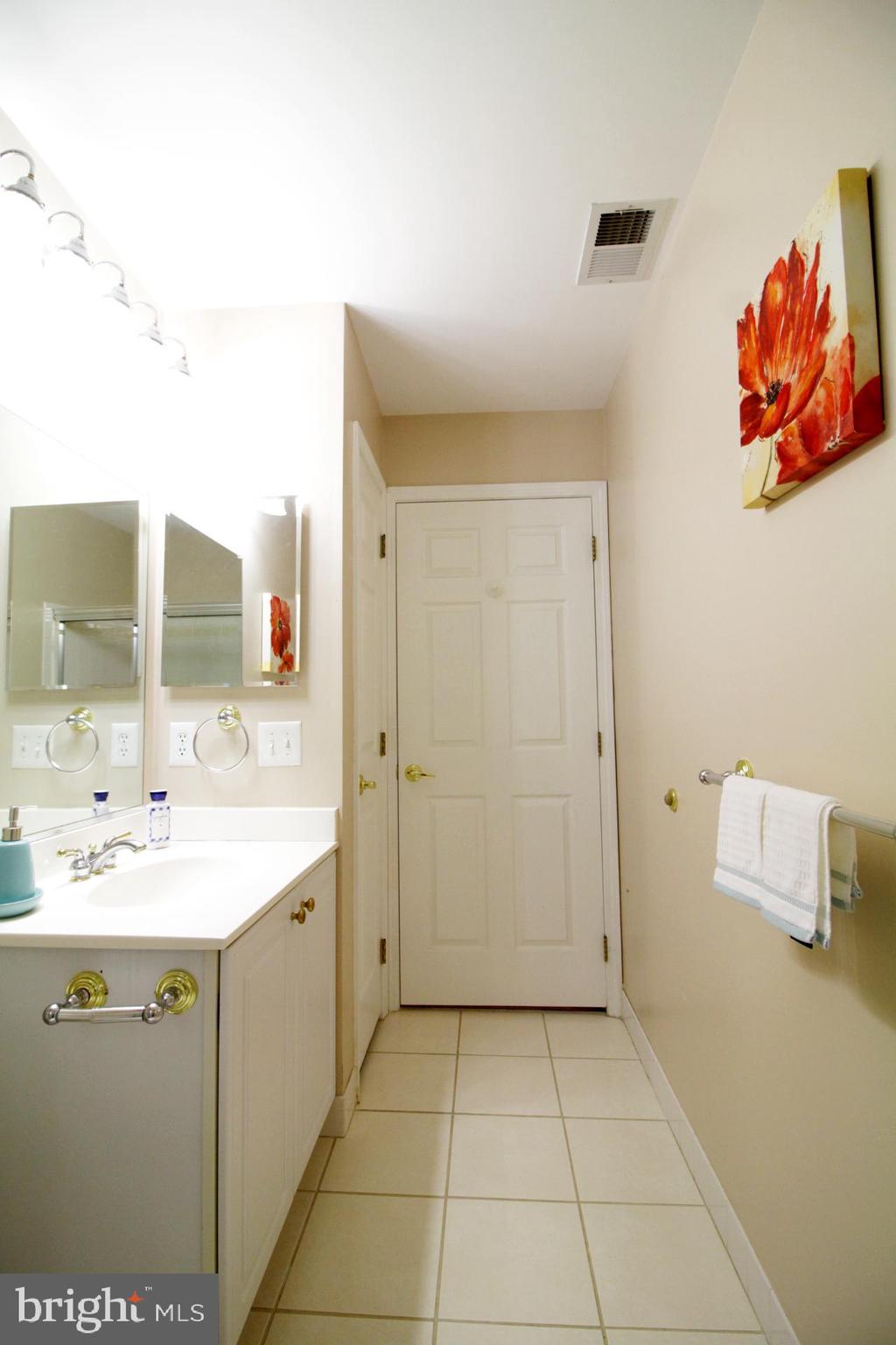 334 Watkins Road Pennington, NJ 08534 - Photo 25 of 39