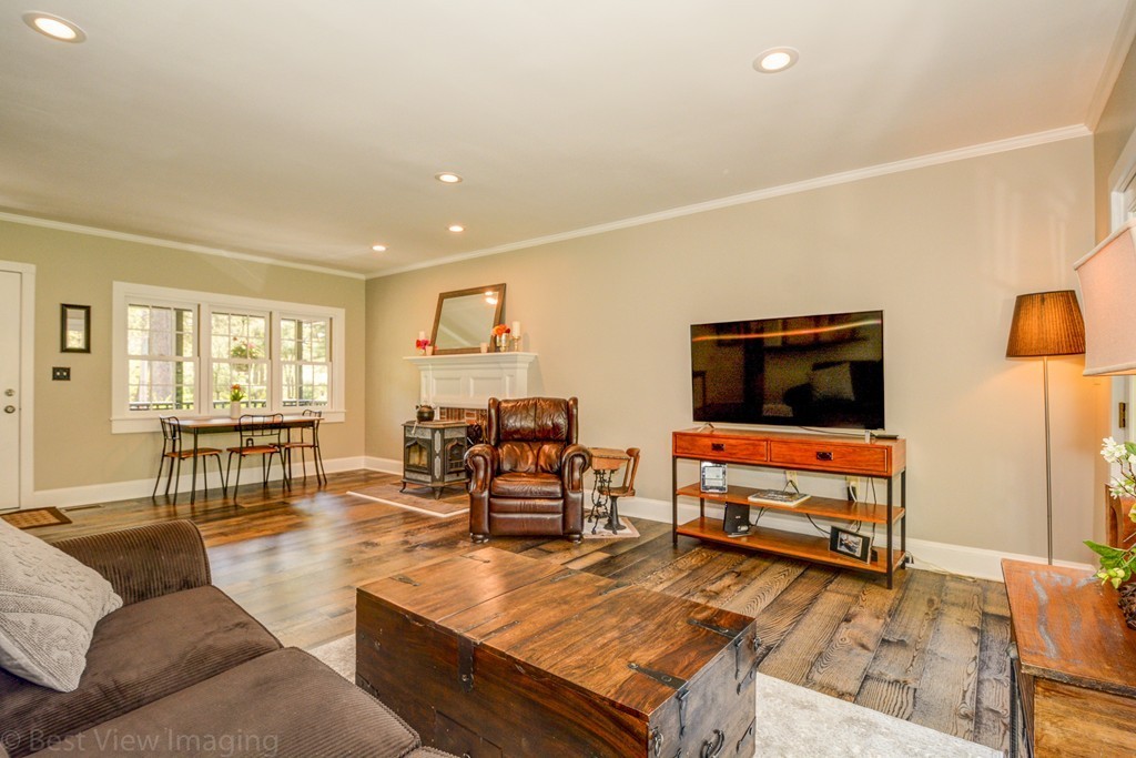 23 Hayward Road Acton, MA 01720 - Photo 7 of 30 Gallery Image 7