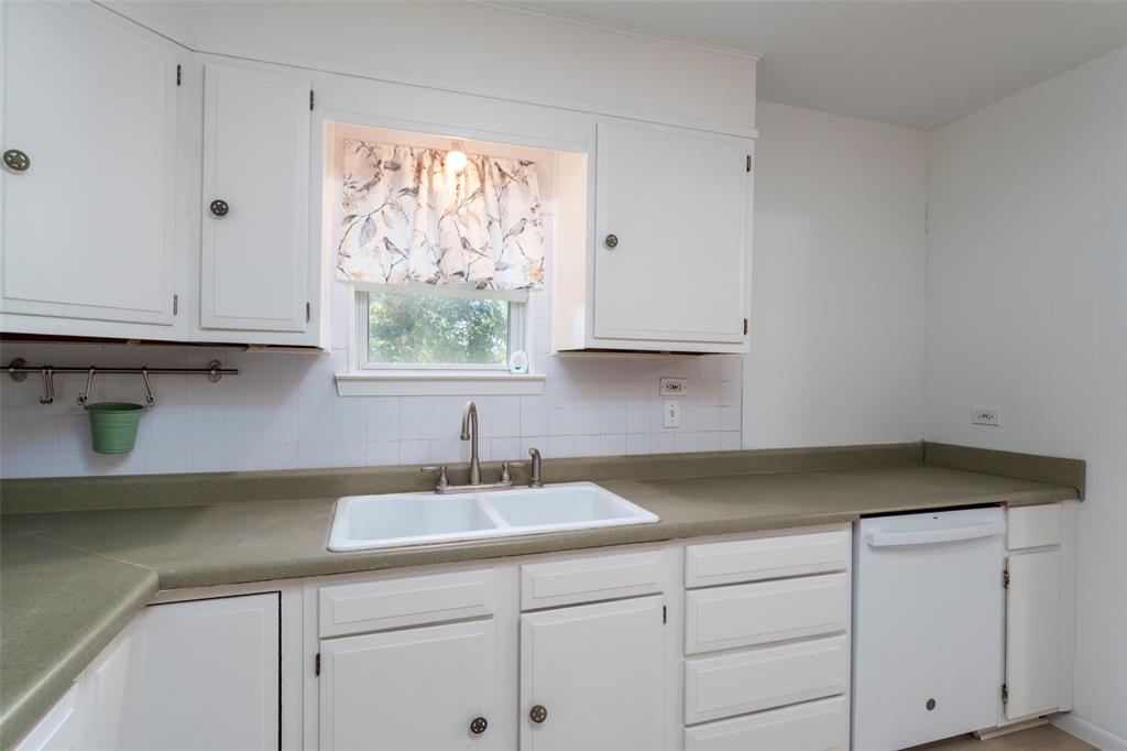 310 North Road Kennedale, TX 76060 - Photo 10 of 23 White cabinetry with classic hardware