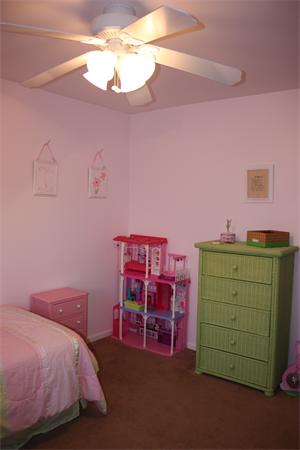 140 Barrington Road Longmeadow, MA 01106 - Photo 16 of 27 Gallery Image 16