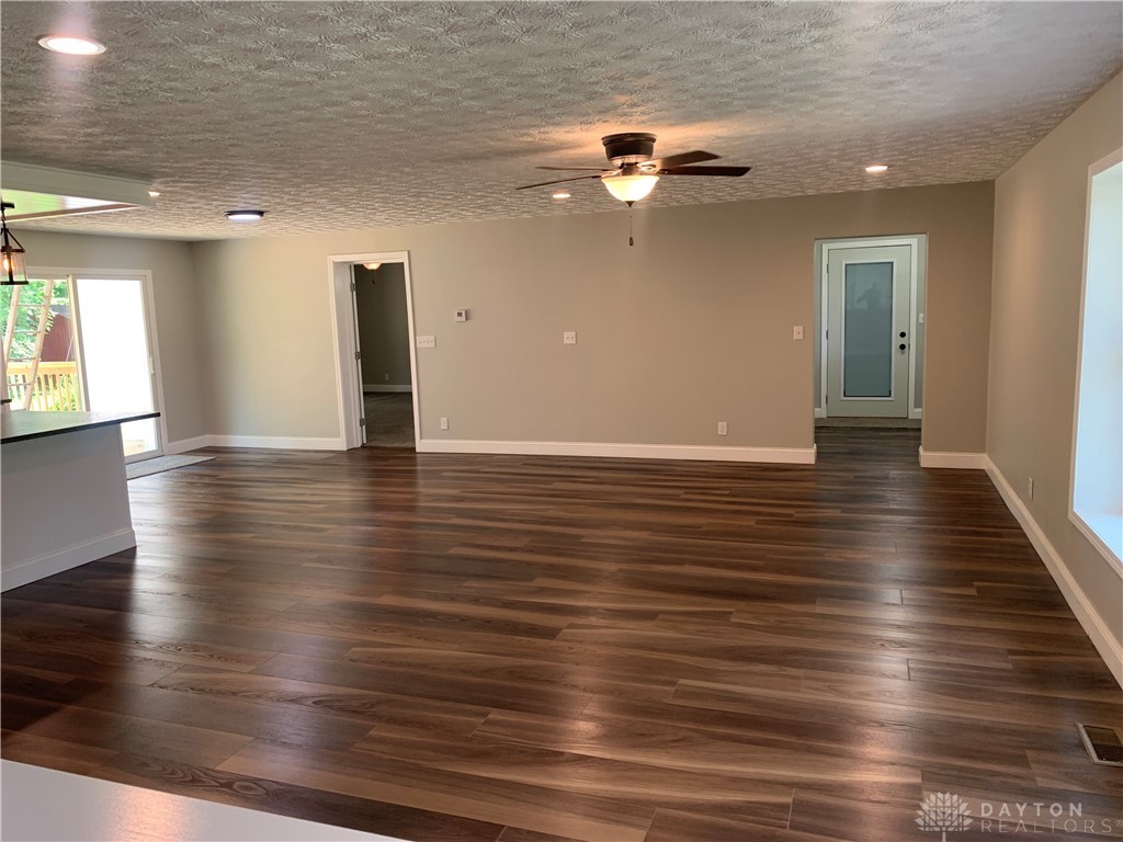 1450 Barnhart Road Troy, OH 45373 - Photo 5 of 32 Gallery Image 5