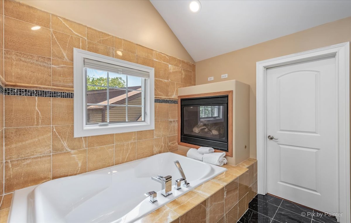 416 Blythe Road Riverside, IL 60546 - Photo 22 of 46