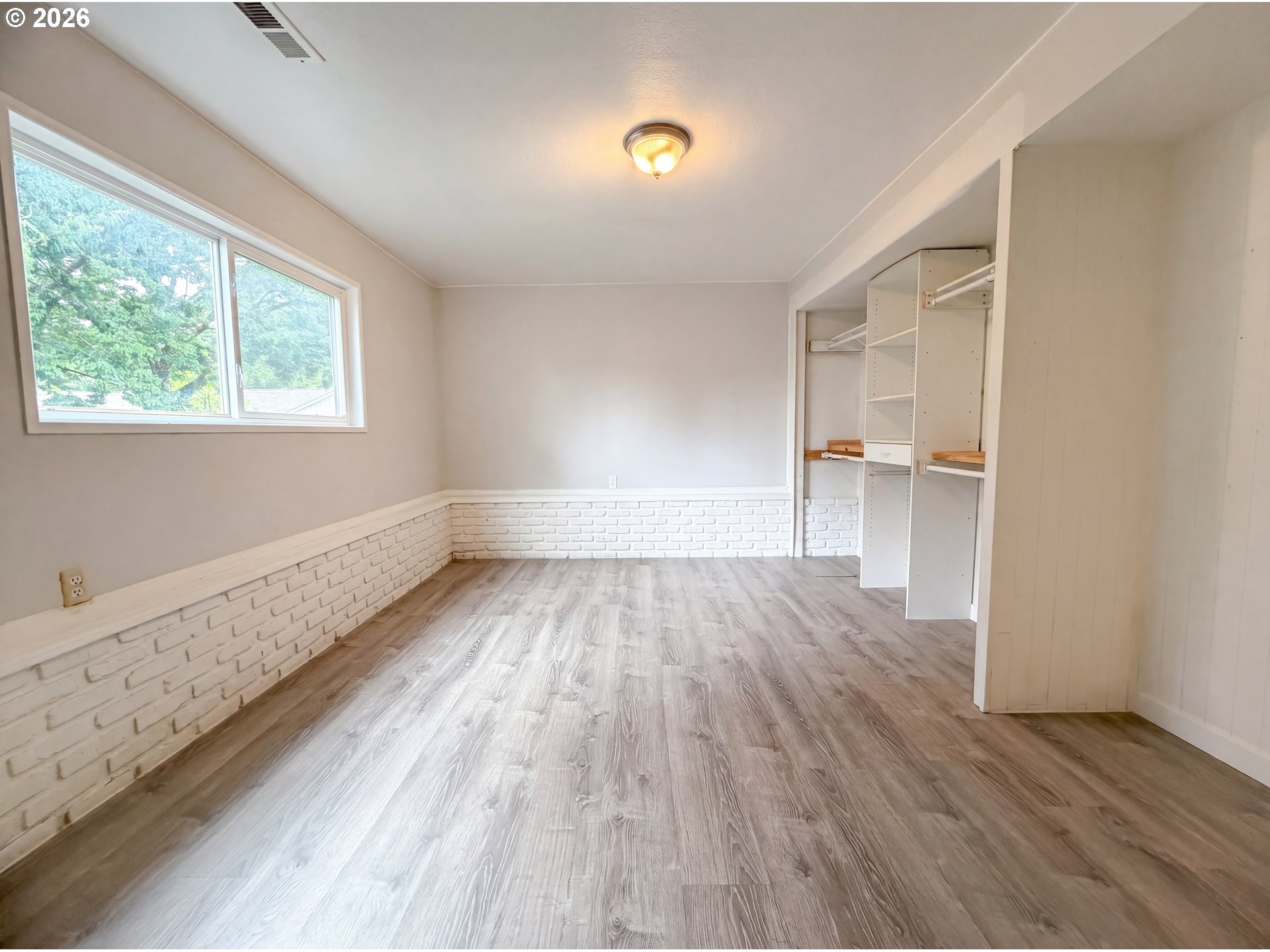 1209 Southwest 25th Street Troutdale, OR 97060 - Photo 7 of 16