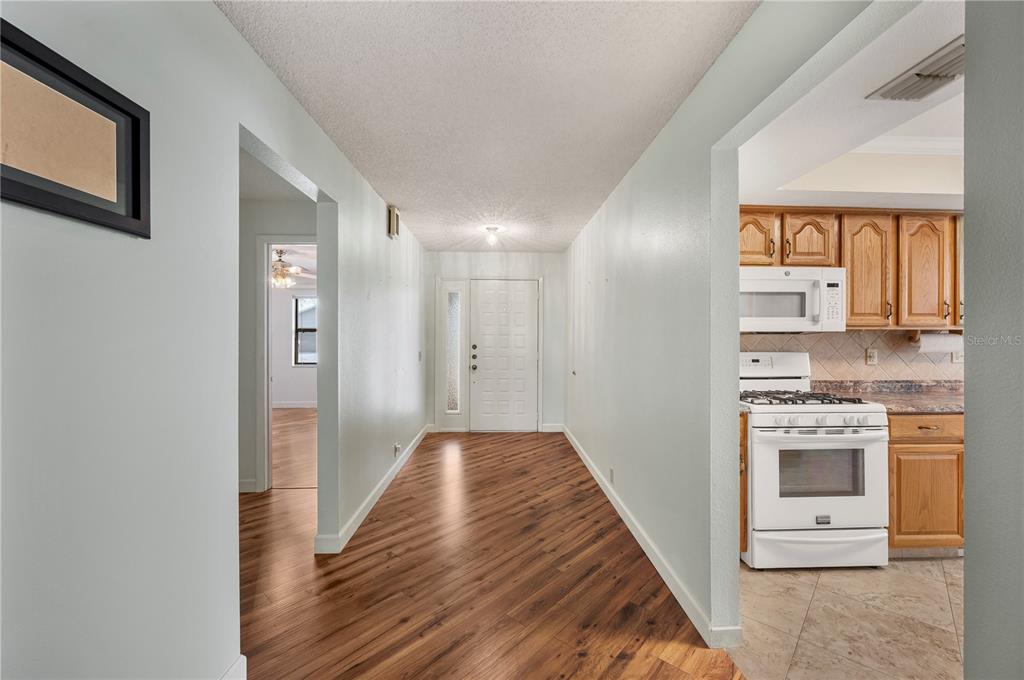 730 Canberra Road Winter Haven, FL 33884 - Photo 5 of 42