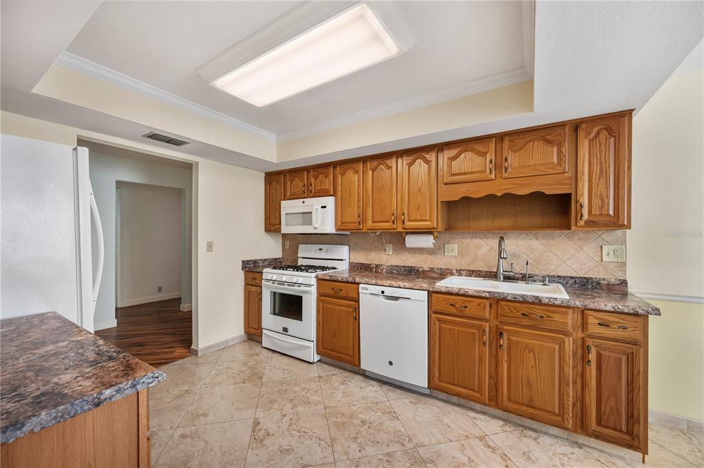 730 Canberra Road Winter Haven, FL 33884 - Photo 10 of 42