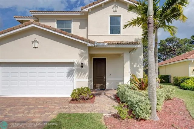 $4,700 | 495 Northeast Abaca Way, Unit 495, Jensen Beach, FL 34957