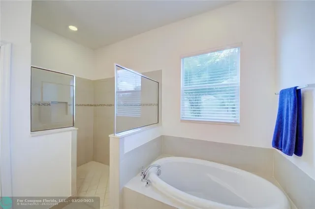 $4,700 | 495 Northeast Abaca Way, Unit 495, Jensen Beach, FL 34957