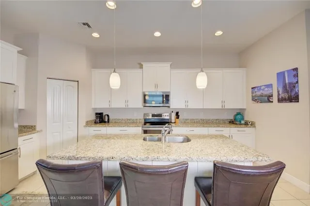 $4,700 | 495 Northeast Abaca Way, Unit 495, Jensen Beach, FL 34957