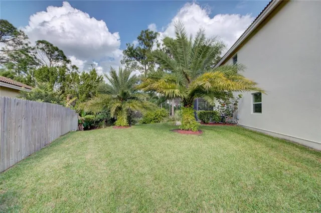 $4,700 | 495 Northeast Abaca Way, Unit 495, Jensen Beach, FL 34957