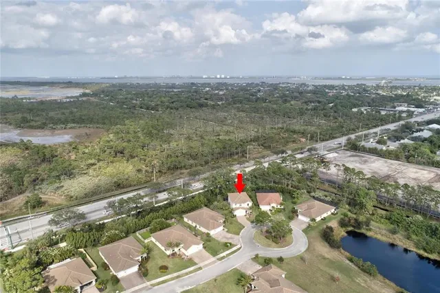 $4,700 | 495 Northeast Abaca Way, Unit 495, Jensen Beach, FL 34957