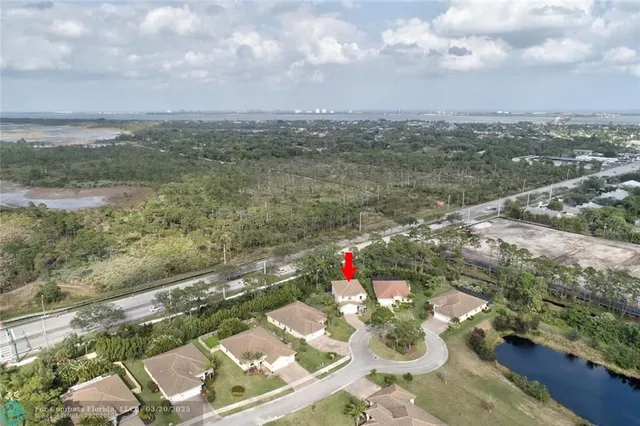 $4,700 | 495 Northeast Abaca Way, Unit 495, Jensen Beach, FL 34957