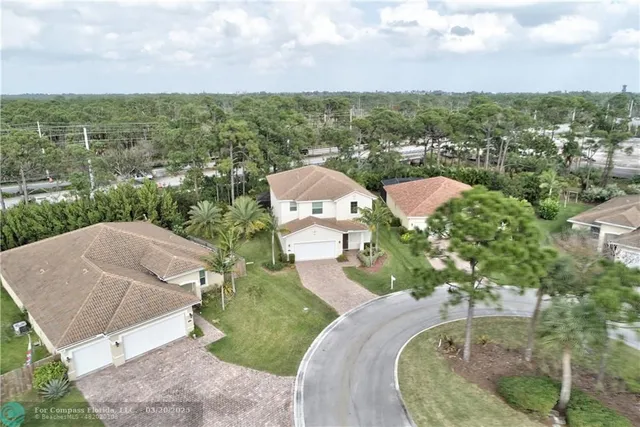 $4,700 | 495 Northeast Abaca Way, Unit 495, Jensen Beach, FL 34957