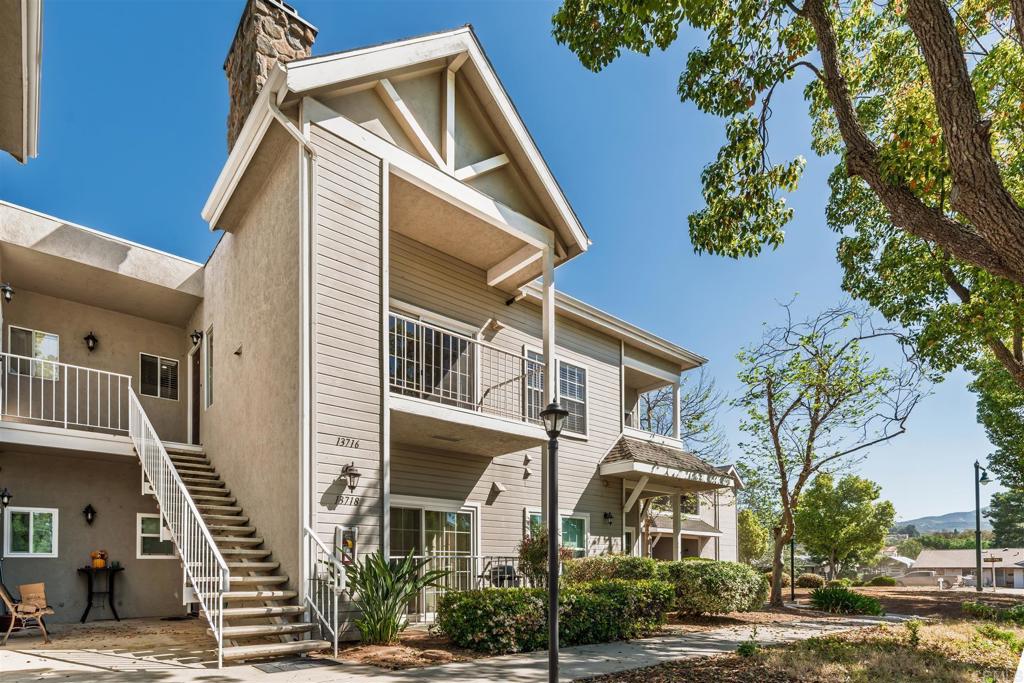 13716 Midland Road Poway, CA 92064 - Photo 2 of 29