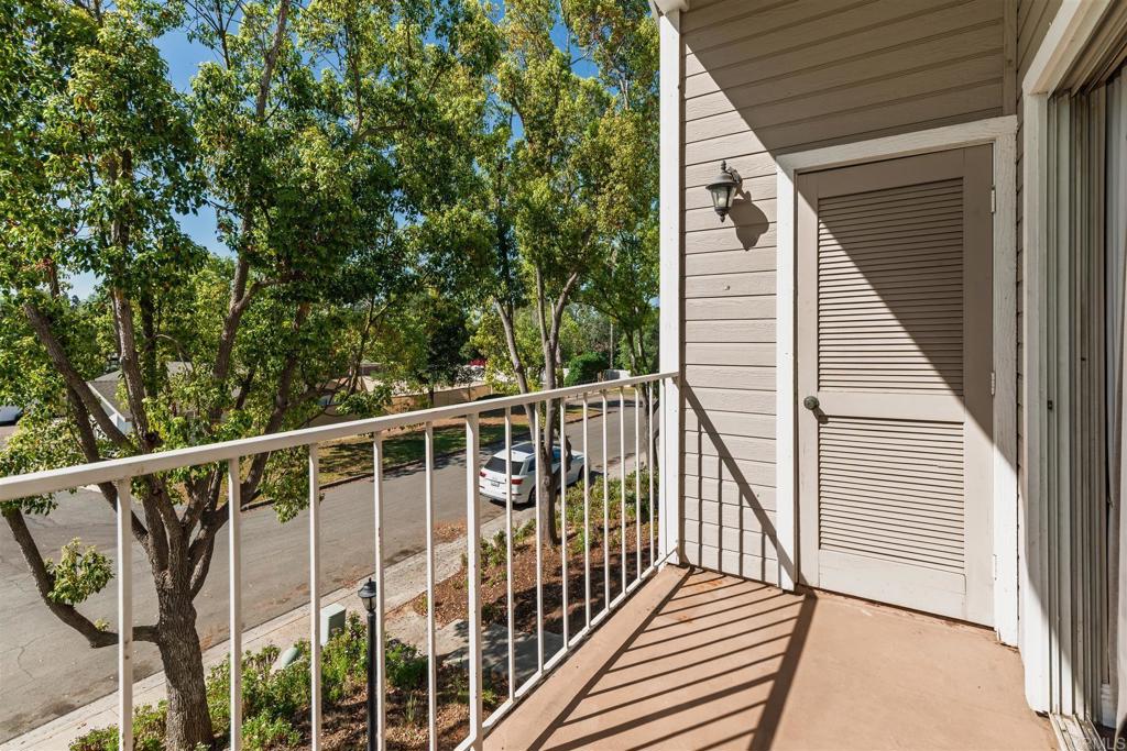 13716 Midland Road Poway, CA 92064 - Photo 5 of 29