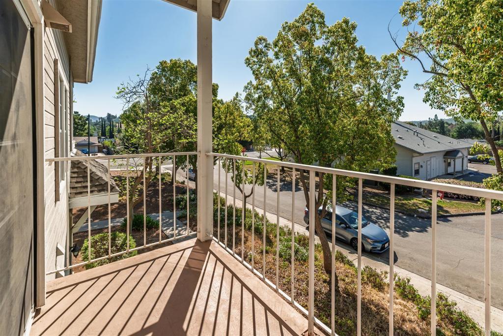 13716 Midland Road Poway, CA 92064 - Photo 6 of 29