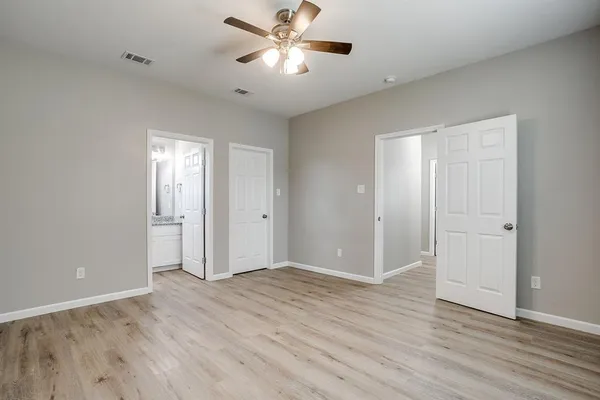 $2,500 | 133 Winners Circle, Unit 902, Weatherford, TX 76087