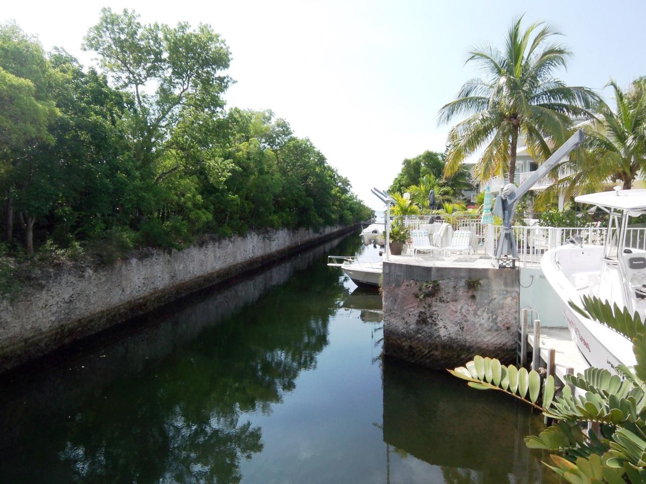 1221 Mockingbird Road Key Largo, FL 33037 - Photo 19 of 19 Canal view