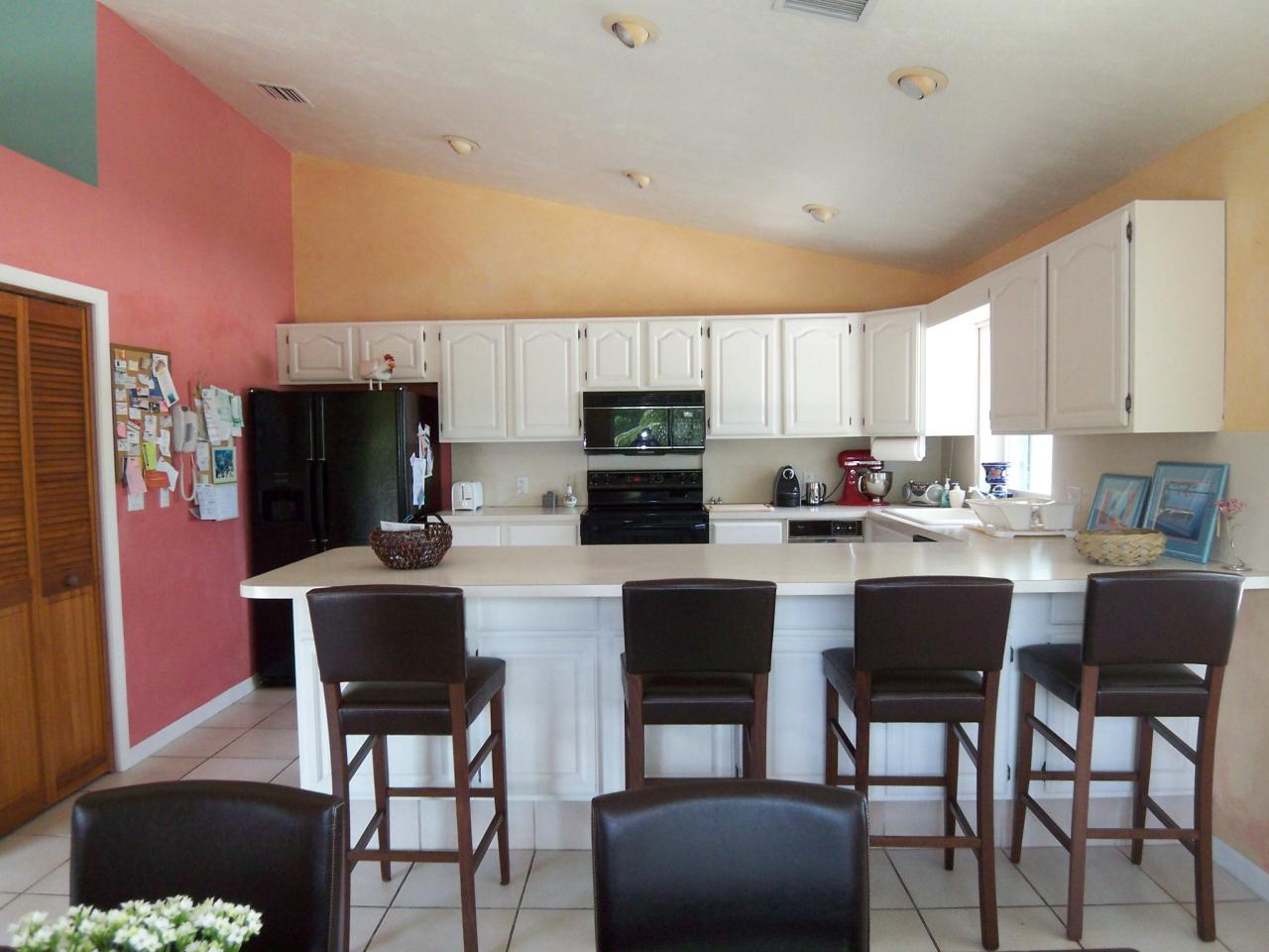 1221 Mockingbird Road Key Largo, FL 33037 - Photo 4 of 19 Kitchen