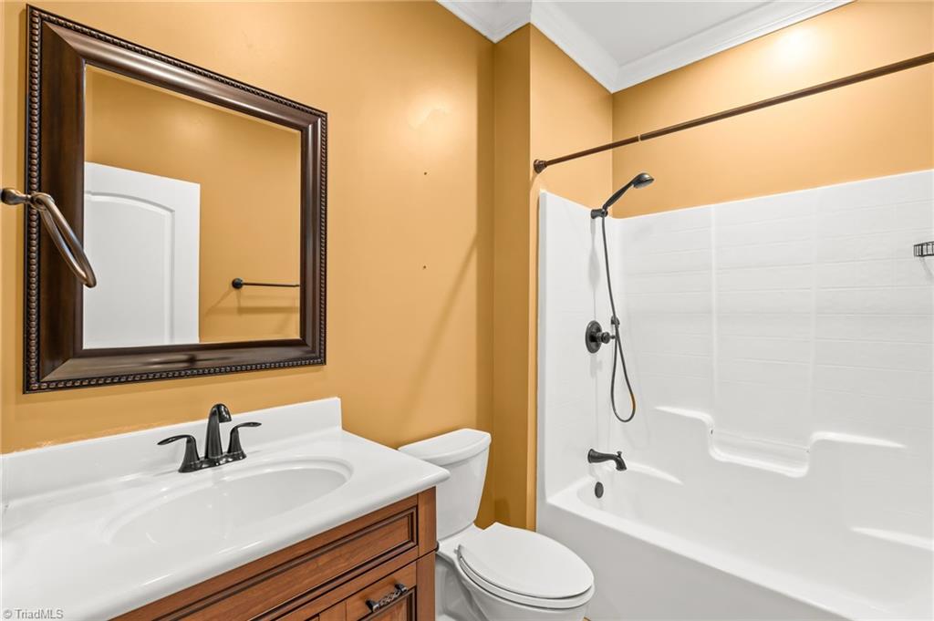 3321 Lower Lake Road Thomasville, NC 27360 - Photo 26 of 50