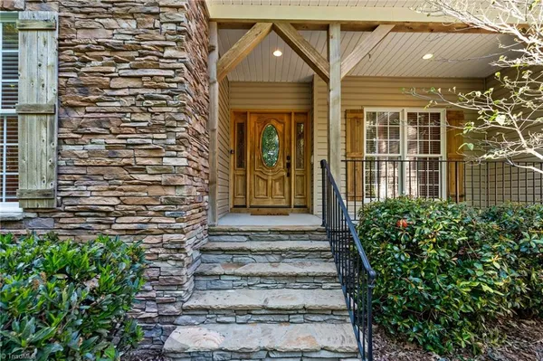 $849,900 | 3321 Lower Lake Road, Thomasville, NC 27360