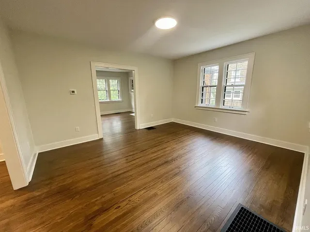 $5,550 | 611 South Eagleson Avenue, Bloomington, IN 47401