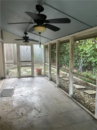 $305,000 | 321 East Main Street, Brenham, TX 77833