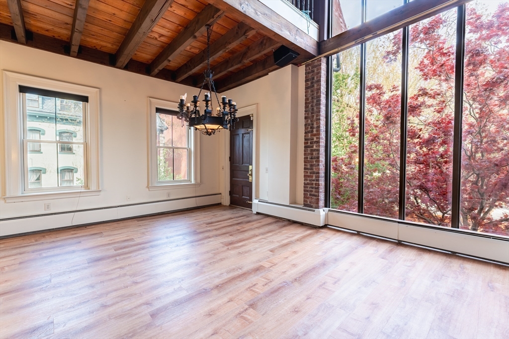 47 Mattoon Street Springfield, MA 01105 - Photo 10 of 28 Gallery Image 10