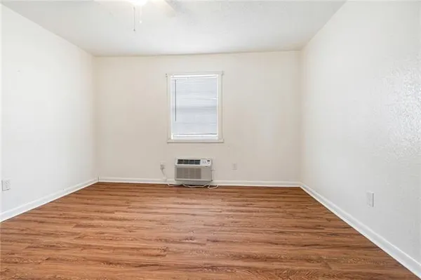 $875 | 8415 Airline Drive, Unit A12, Metairie, LA 70003