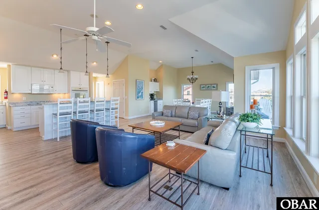 $1,649,000 | 152 Duck Road, Southern Shores, NC 27949