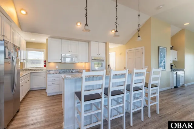 $1,649,000 | 152 Duck Road, Southern Shores, NC 27949