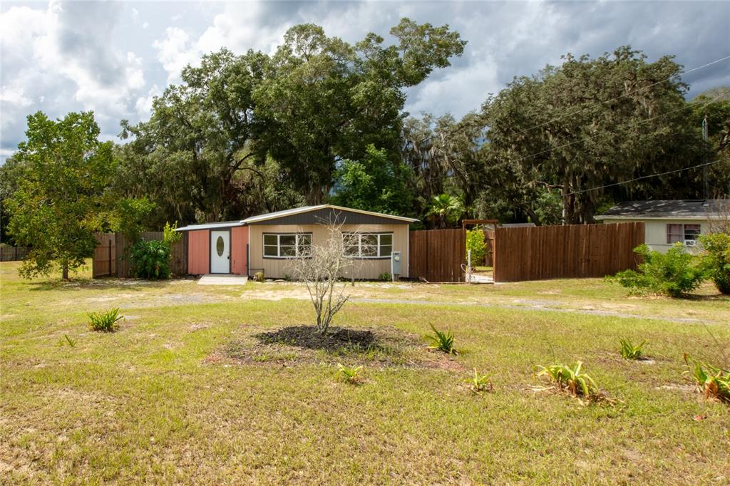 6287 Magnolia Street Keystone Heights, FL 32656 - Photo 2 of 40