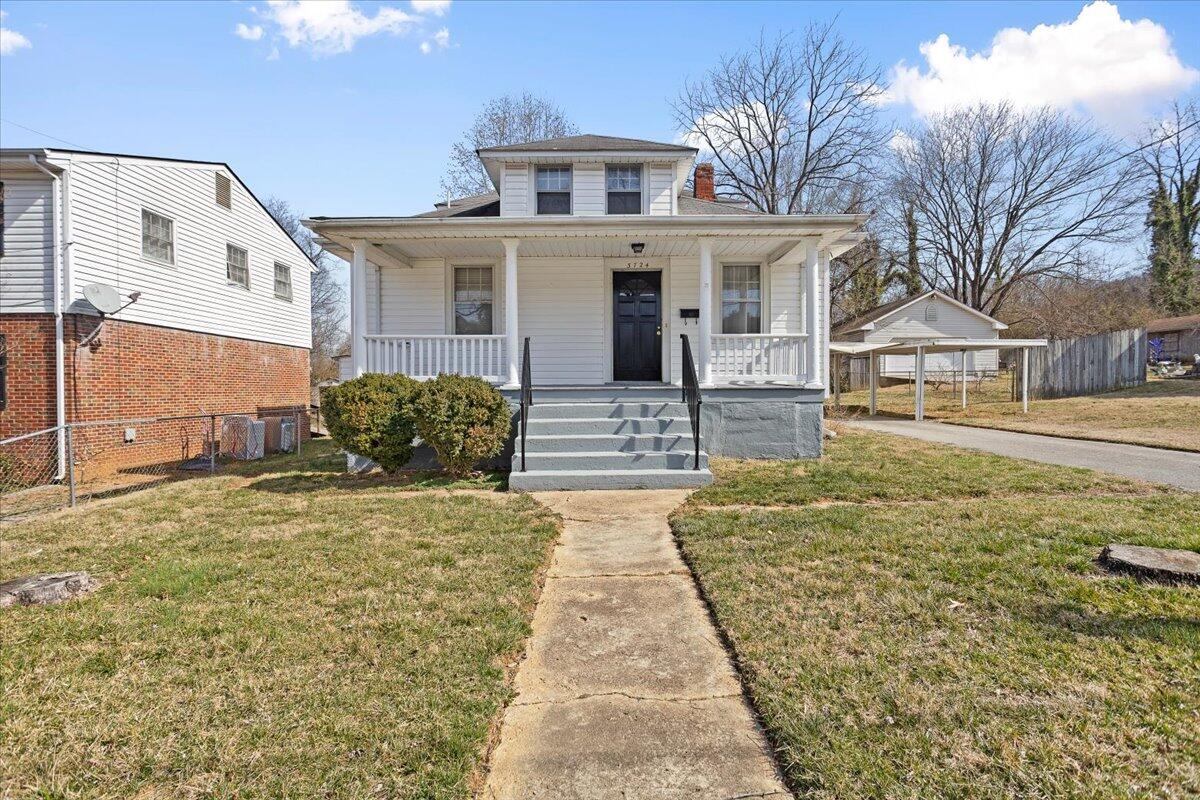 3724 Bear Road Southeast Roanoke, VA 24014 - Photo 1 of 1 Front
