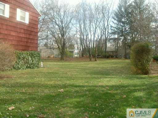 6 Valiant Road East Brunswick, NJ 08816 - Photo 2 of 8 Gallery Image 2