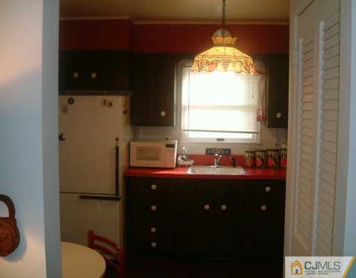 6 Valiant Road East Brunswick, NJ 08816 - Photo 6 of 8 Gallery Image 6