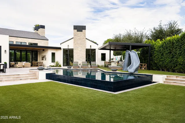 $9,995,000 | 5715 East Monterosa Street, Phoenix, AZ 85018