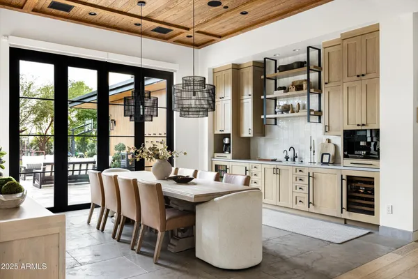 $9,955,000 | 5715 East Monterosa Street, Phoenix, AZ 85018