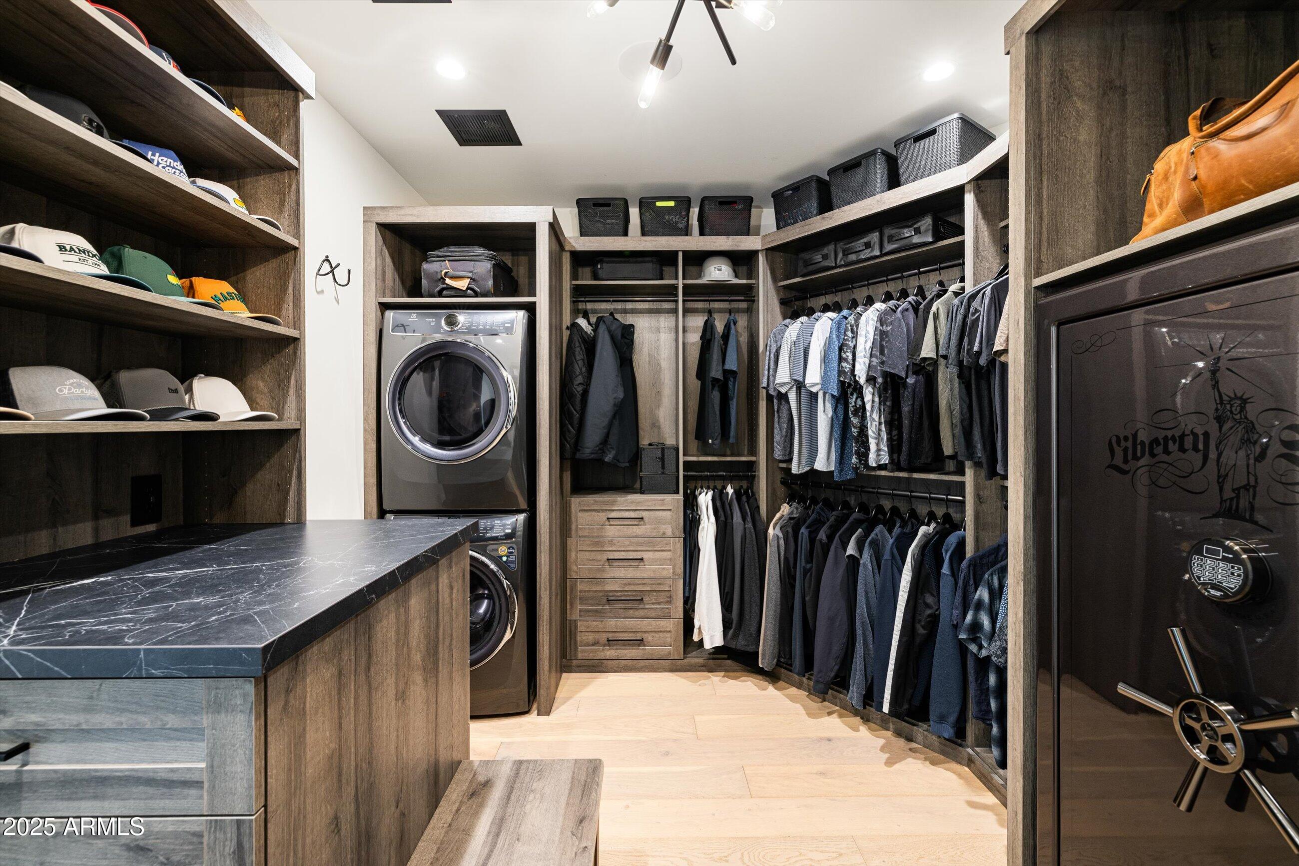 5715 East Monterosa Street Phoenix, AZ 85018 - Photo 20 of 113 041-5715 E Monterosa St Phoenix_41