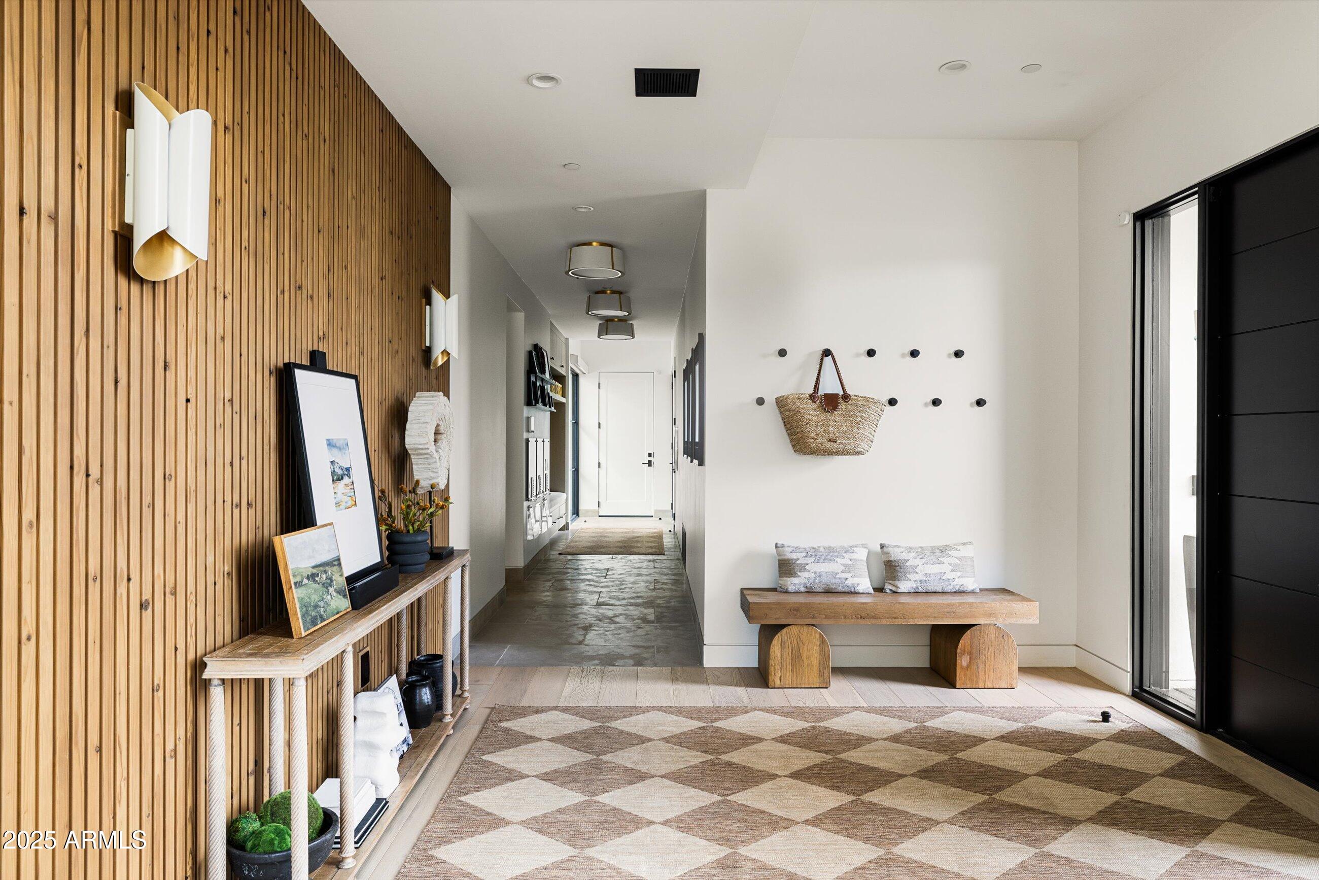 5715 East Monterosa Street Phoenix, AZ 85018 - Photo 5 of 113 010-5715 E Monterosa St Phoenix_10